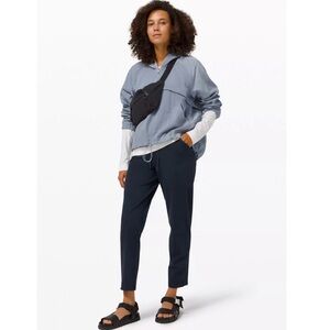 Lululemon Keep Moving Pant 7/8 Pant Sz 4 navy